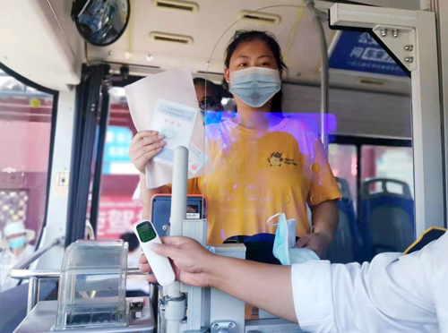 愛心助考，公交服務(wù)暖人心